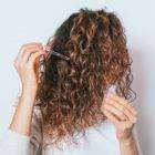 como usar óleo essencial no cabelo