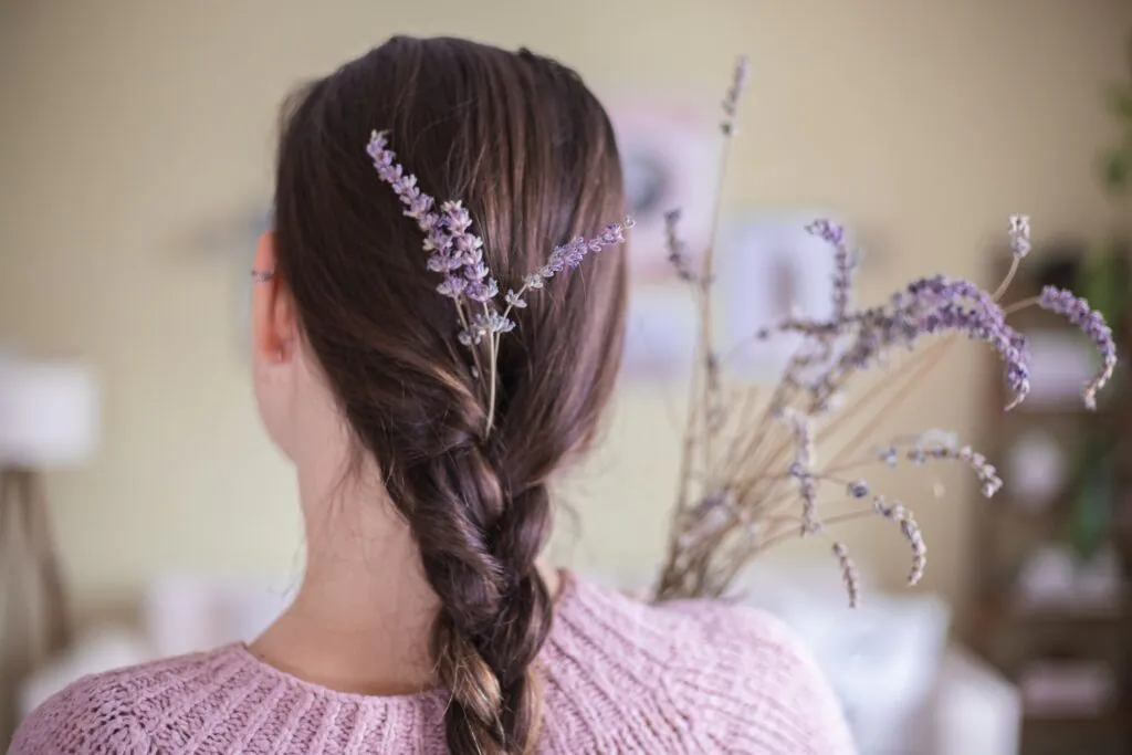 óleo essencial de lavanda no cabelo